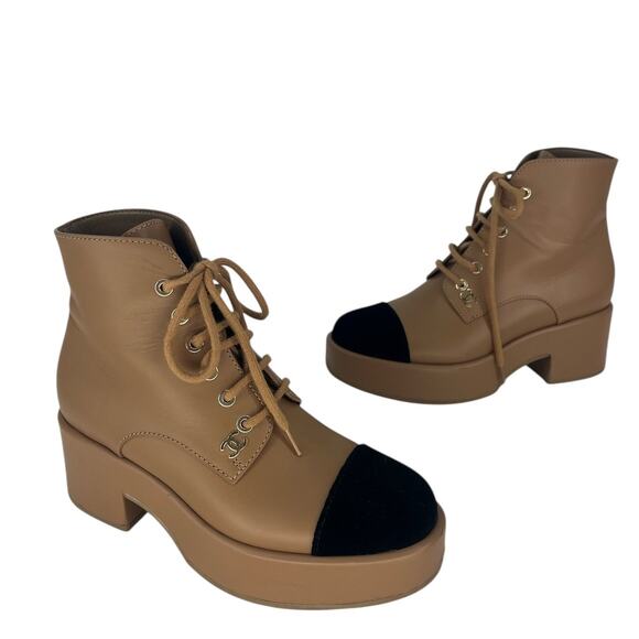 Chanel 2022 Interlocking CC Logo Cap Toe Lace-Up Boots - Picture 3 of 16